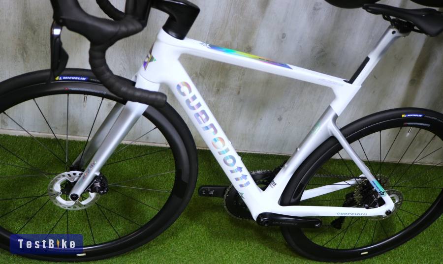 08.30ig 1,38M! 0km új 2026 GUERCIOTTI VELOCE CARBON Di2 gyön