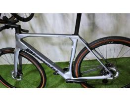 09.07ig 1M! 2db 2025 0km Bianchi Impulso Pro Gravel 2x12