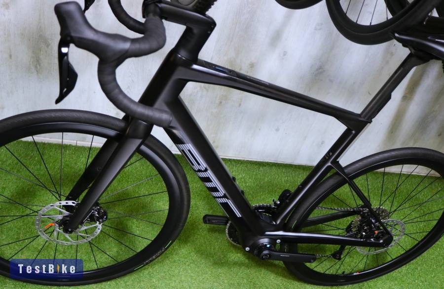 09.02ig 1,49M! Csúcs BMC RM01 AMP CARBON DISC TQ Di2 2x12 új