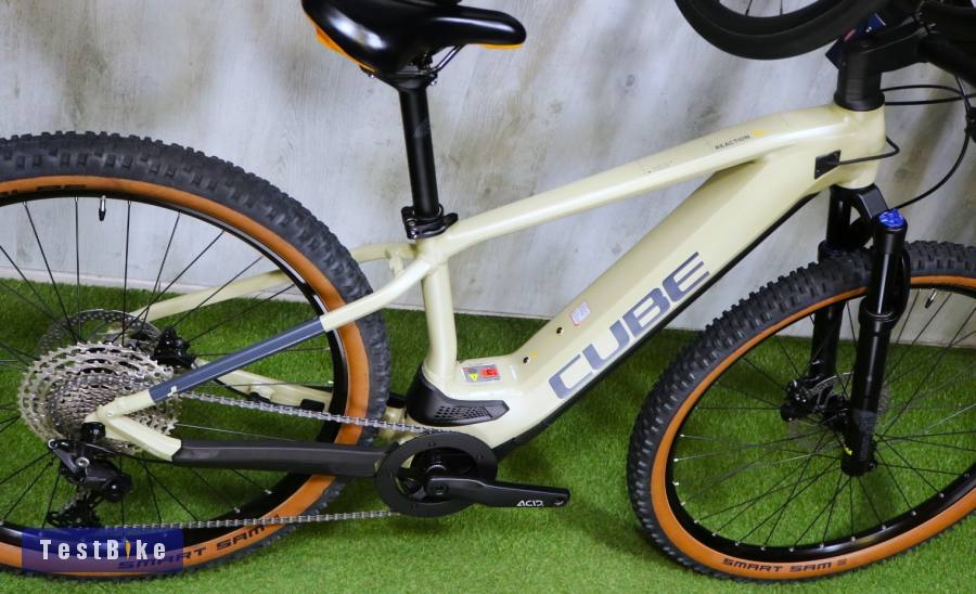 09.02ig 735e! Újszerű Cube Reaction Hybrid 29 Bosch CX Air