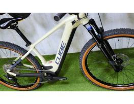 09.06ig 679e! Újszerű Cube Reaction Hybrid 29 Bosch CX Air