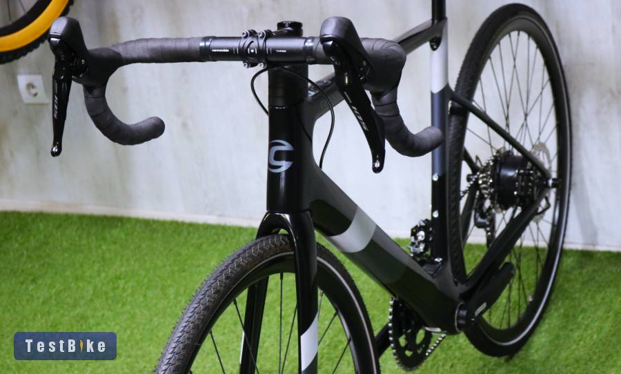 09.02ig 820e! Még új 54 CANNONDALE SUPERSIX EVO NEO MAHLE