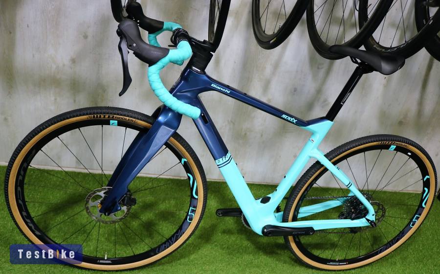 09.06ig 820e! Újszerű Bianchi Arcadex Pro Disc Gravel GRX