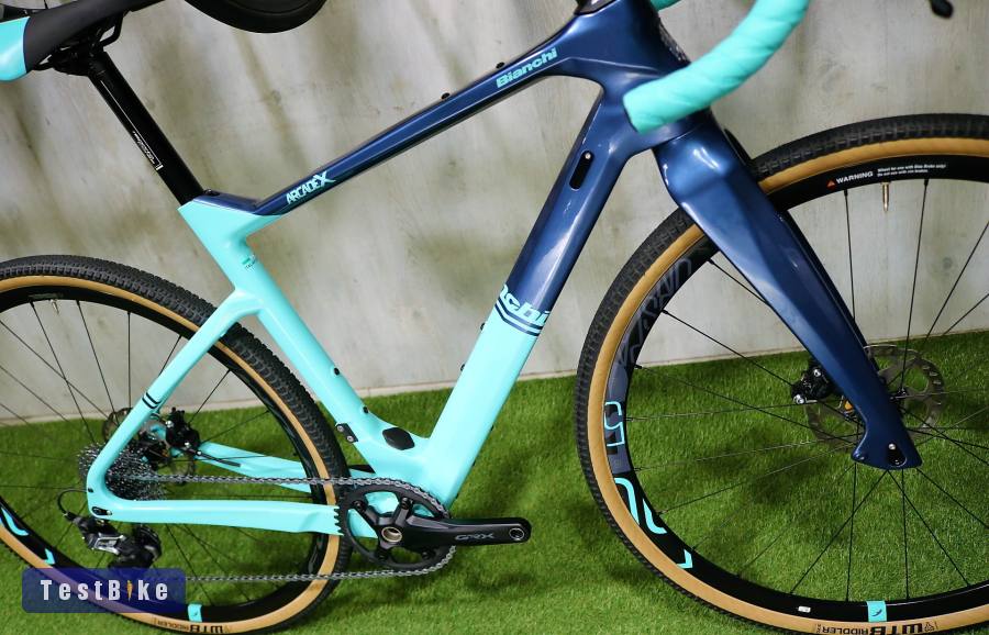 09.06ig 820e! Újszerű Bianchi Arcadex Pro Disc Gravel GRX