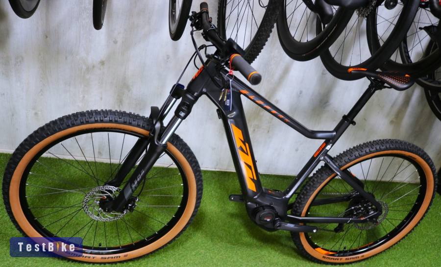 09.16ig 689e! 180cm-től új KTM Macina Race 29 Bosch CX 85Nm
