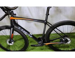 09.22ig 659e! 54/M Csúcs Trek Emonda SLR 7 Disc Ultegra 2x11