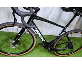 09.30ig 499e! Új 2026 Trek Domane komfort gravel 105 HDR 2x12sp