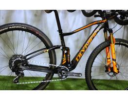 09.25ig 489e! S/29er újszerű Olympia F1X Full Carbon Fully