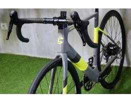 09.29ig 780e! 54 Cannondale Supersix Disc Neo eBike újszerű!