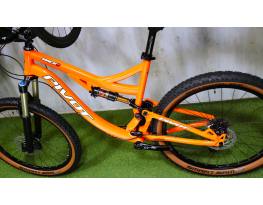 09.30ig 579e! XL Pivot Mach 160mm enduro FOX 36 / FL Kashima XT
