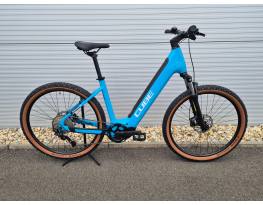 0km Cube női ebike smart bosch cx 85Nm terepes gumik L