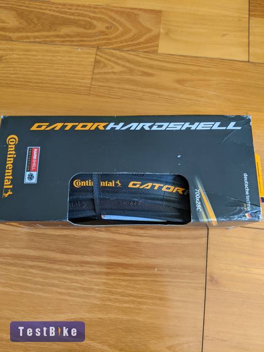 1 db Continental Gator Hardshell 28mm