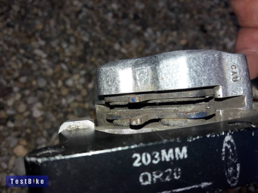 1 pár avid juicy fék 203 mm-es adapterekkel