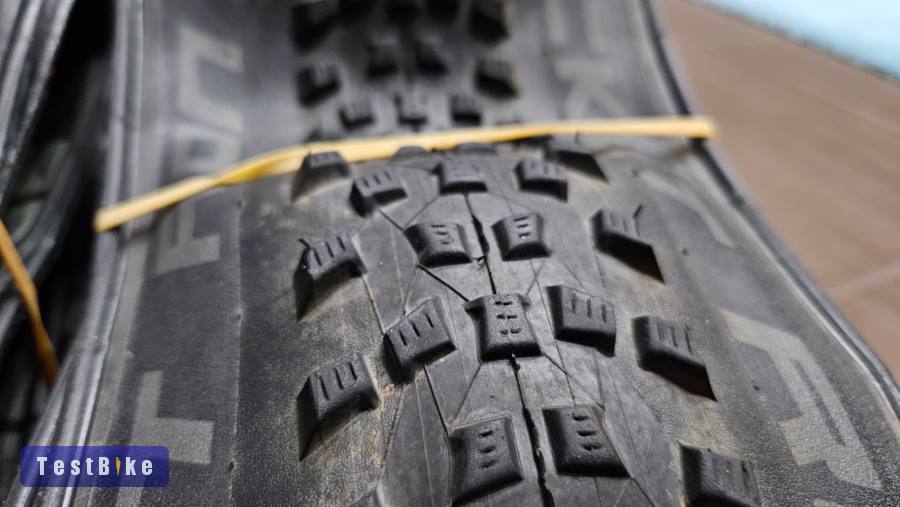 Használt Schwalbe Rocket Ron Performance Addix 2.1" külsők