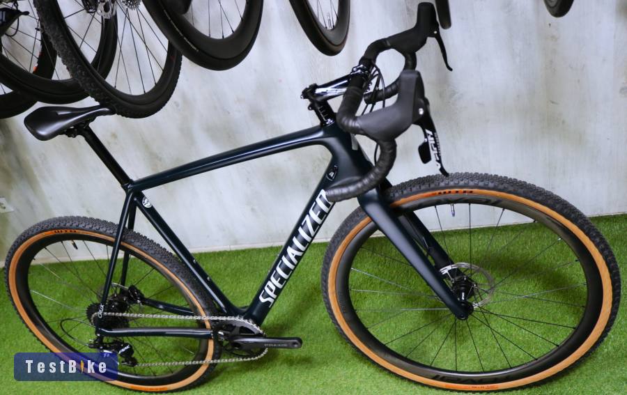10.18ig 629e! 56 L Specialized Crux Carbon Gravel Disc op. Terra