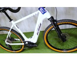 10.21ig 820e! 123km-es 56 L KTM Macina Cross Bosch CX 85Nm 750 