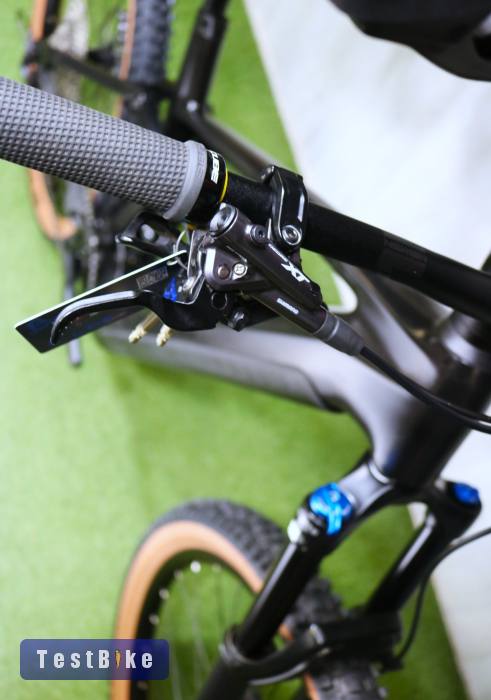 10.18ig 920e! Top L Cube Stereo Carbon Bosch CX 750 Fox 34Kmh