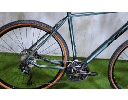 10.28ig 379e! 56 L KTM Xlife Cross Full XT 3x10 XT fék Air Lock