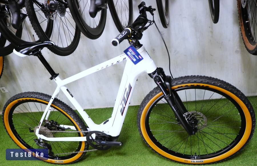 11.01ig 739e! 120km-es 56 L KTM Macina Cross Bosch CX 85Nm 750 