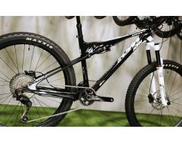 11.02ig 499e! Újszerű M-es KTM Lycan Carbon Fully 130mm