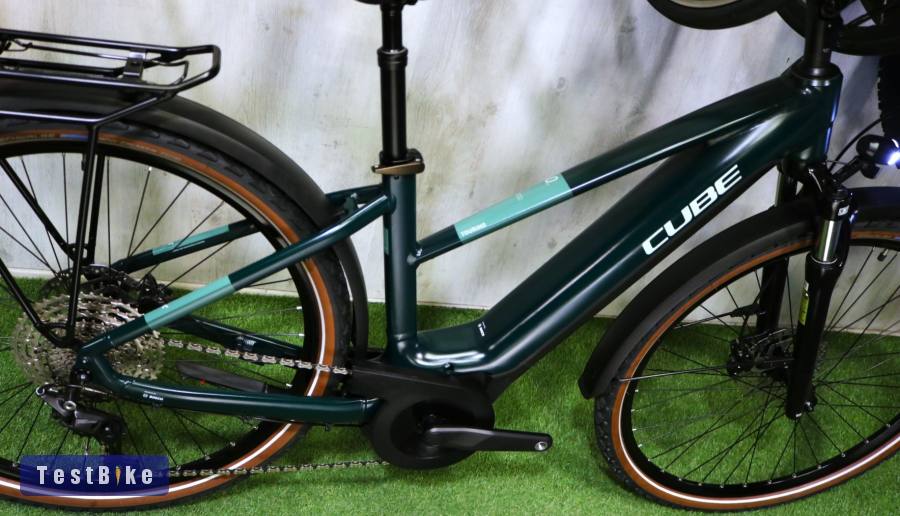 11.12ig 679e! Új szériás Cube Touring Bosch Smart 75Nm 625Wh