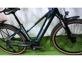 11.12ig 699e! Új szériás Cube Touring Bosch Smart 75Nm 625Wh