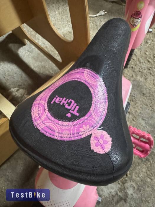 12" Btwin Tycha kislány bicikli eladó jó állapotban.
