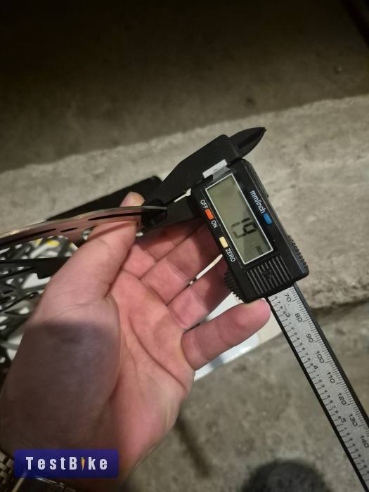 180 es 203mm tárcsák