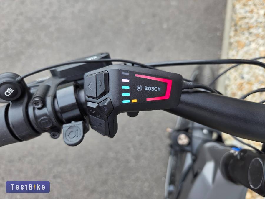 1km Kalkhoff csúcskategóriás trekking ebike bosch cx 750 ABS