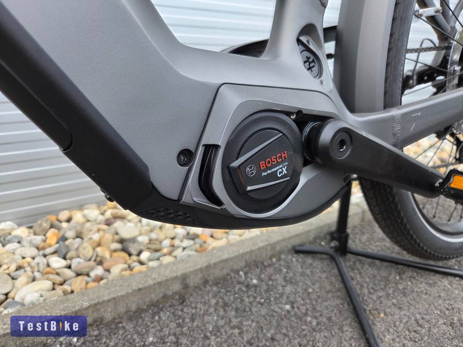 1km Kalkhoff csúcskategóriás trekking ebike bosch cx 750 ABS