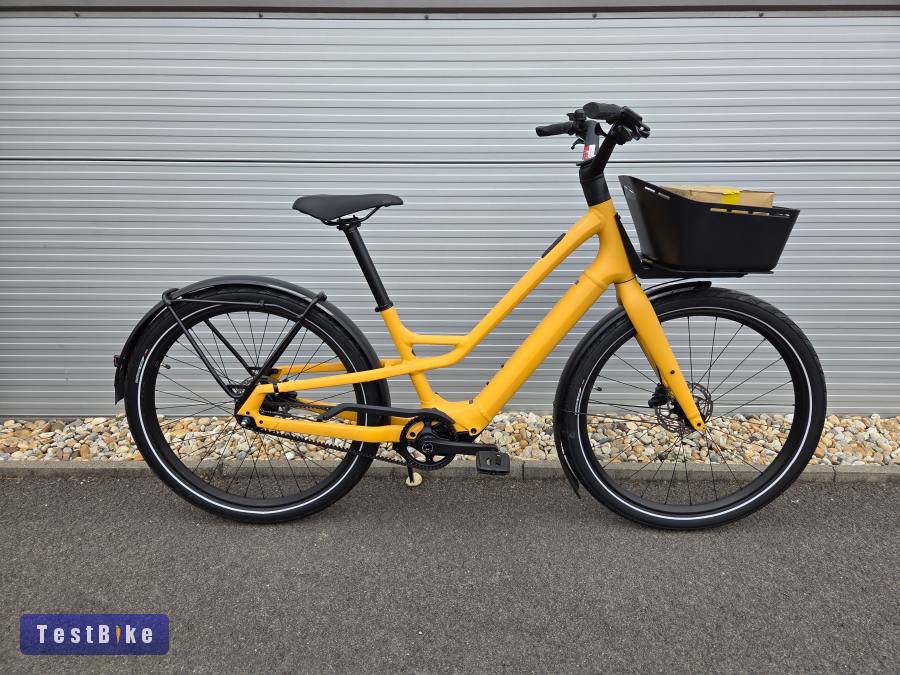1km Specialized ebike szíjhajtás agyváltó M