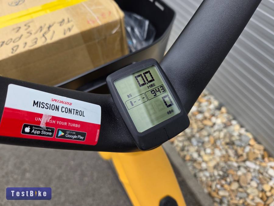 1km Specialized ebike szíjhajtás agyváltó M