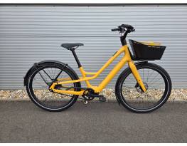 1km Specialized ebike szíjhajtás agyváltó M