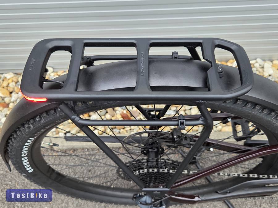 1km Specialized Turbo Tero 5.0 trekking ebike 710Wh 90Nm M