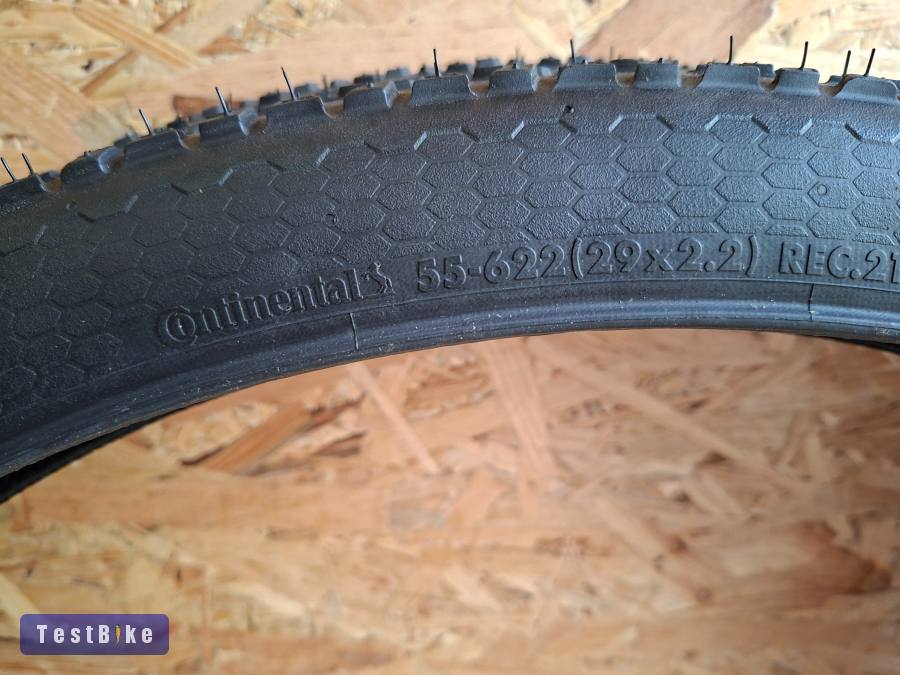 2 Db használt 29"-os Continental Race King eladó