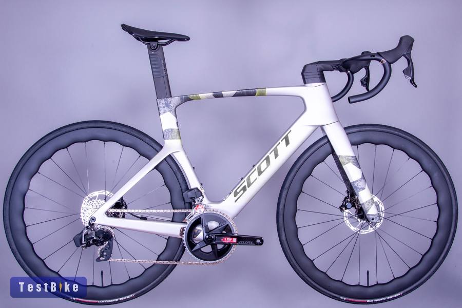 2 db teljesen Új, 0 km-es Scott Foil RC 30 carbon (M és XL)