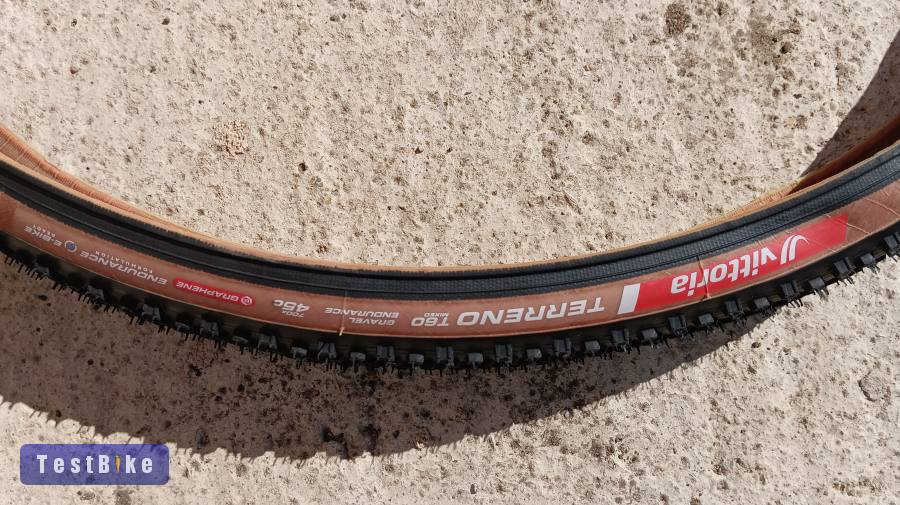 2 db Vittoria Terreno T60, 45-622
