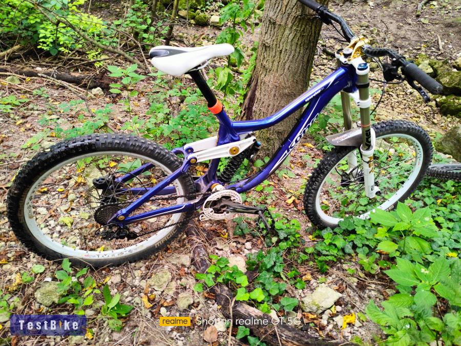 2012 "26" Kona Operátor 