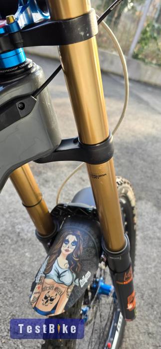 2016 Factory 40 Float 27.5 203 