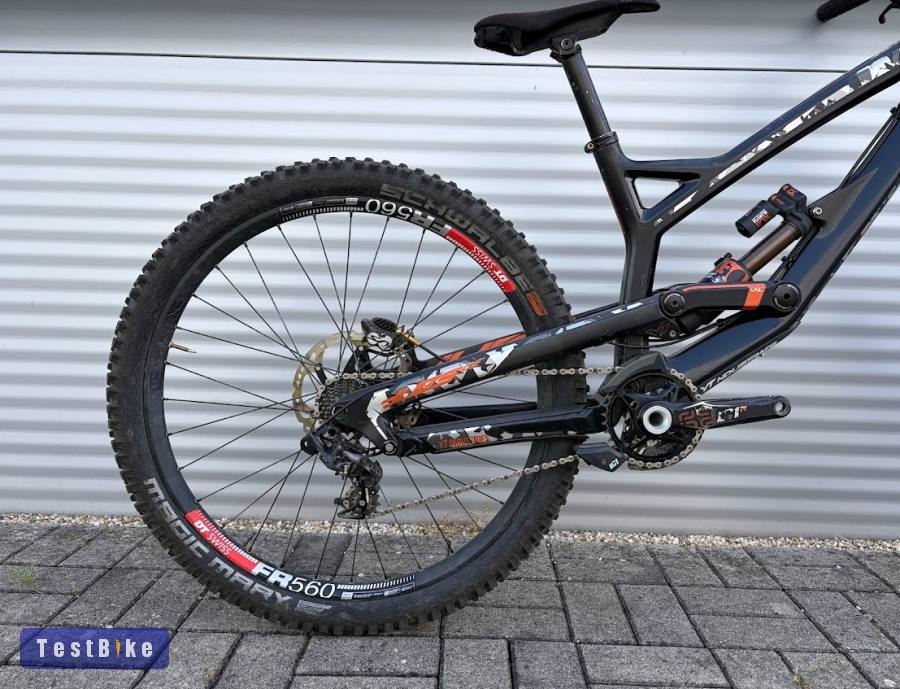 2016 YT Tues CF Pro Downhill Kerékpár