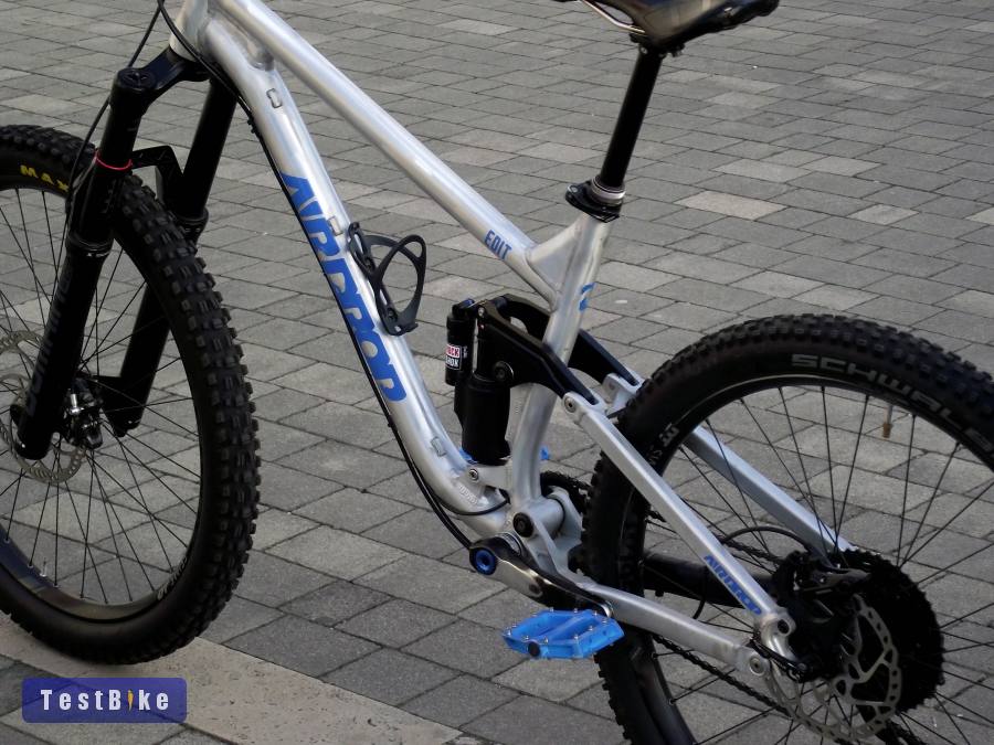 2017 Airdrop Edit v2 M 27.5"