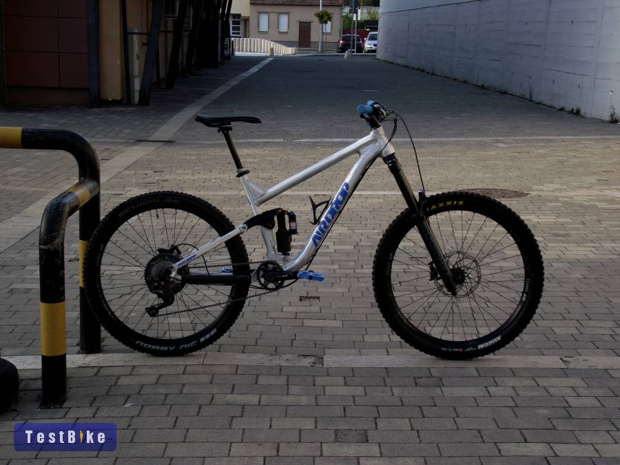 2017 Airdrop Edit v2 M 27.5"