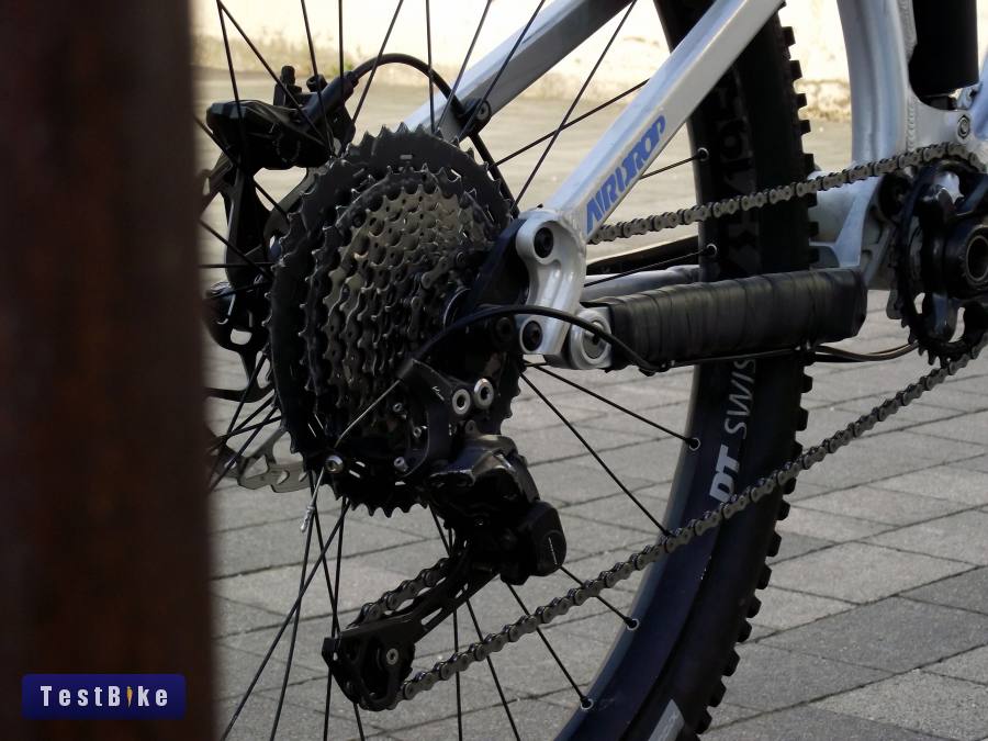 2017 Airdrop Edit v2 M 27.5"