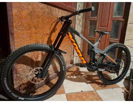 2018 27.5 kona operator dh bicikli