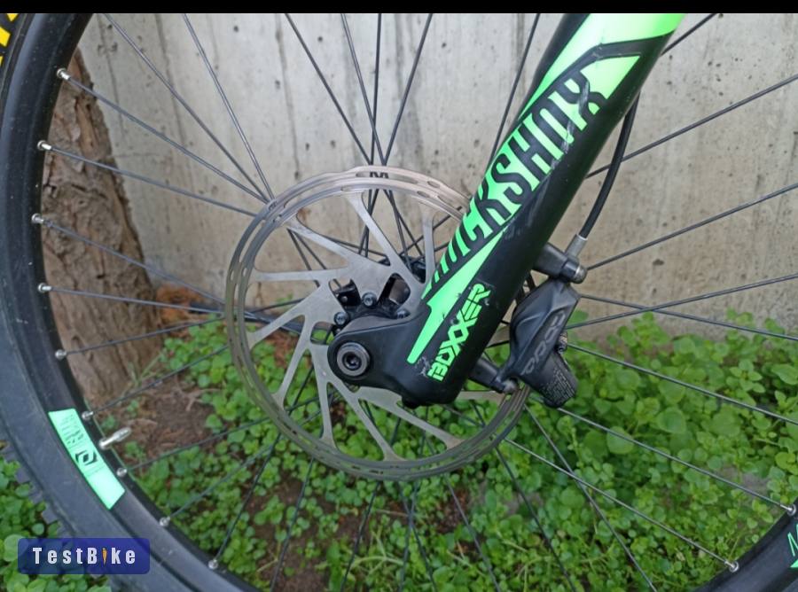 2018-as Scott Gambler 27,5 -es kerekekkel. L méret