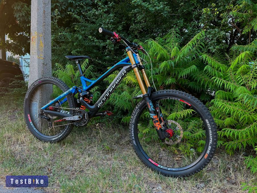 2018 Mondraker Summum Pro Team