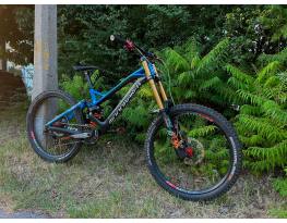 2018 Mondraker Summum Pro Team