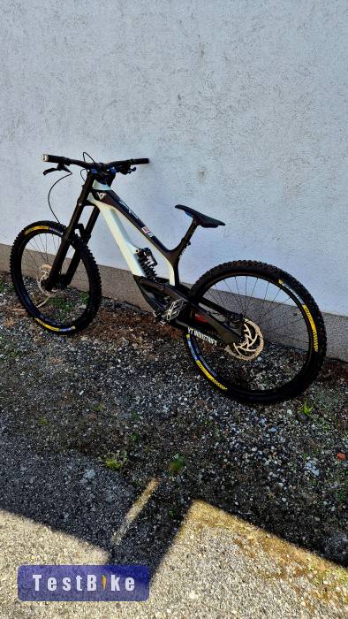 2018 YT Tues CF Pro L-es 27,5 eladó! 
