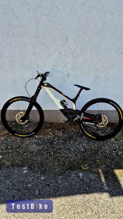 2018 YT Tues CF Pro L-es 27,5 eladó! 
