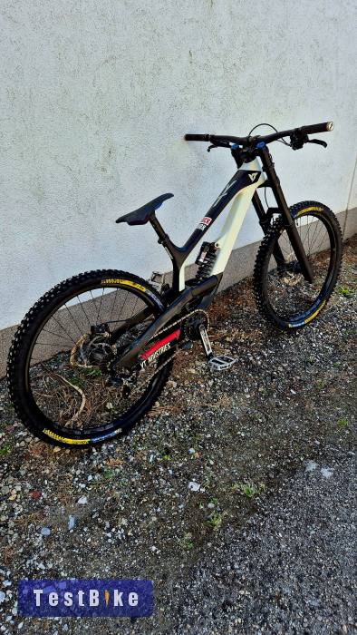 2018 YT Tues CF Pro L-es 27,5 eladó! 